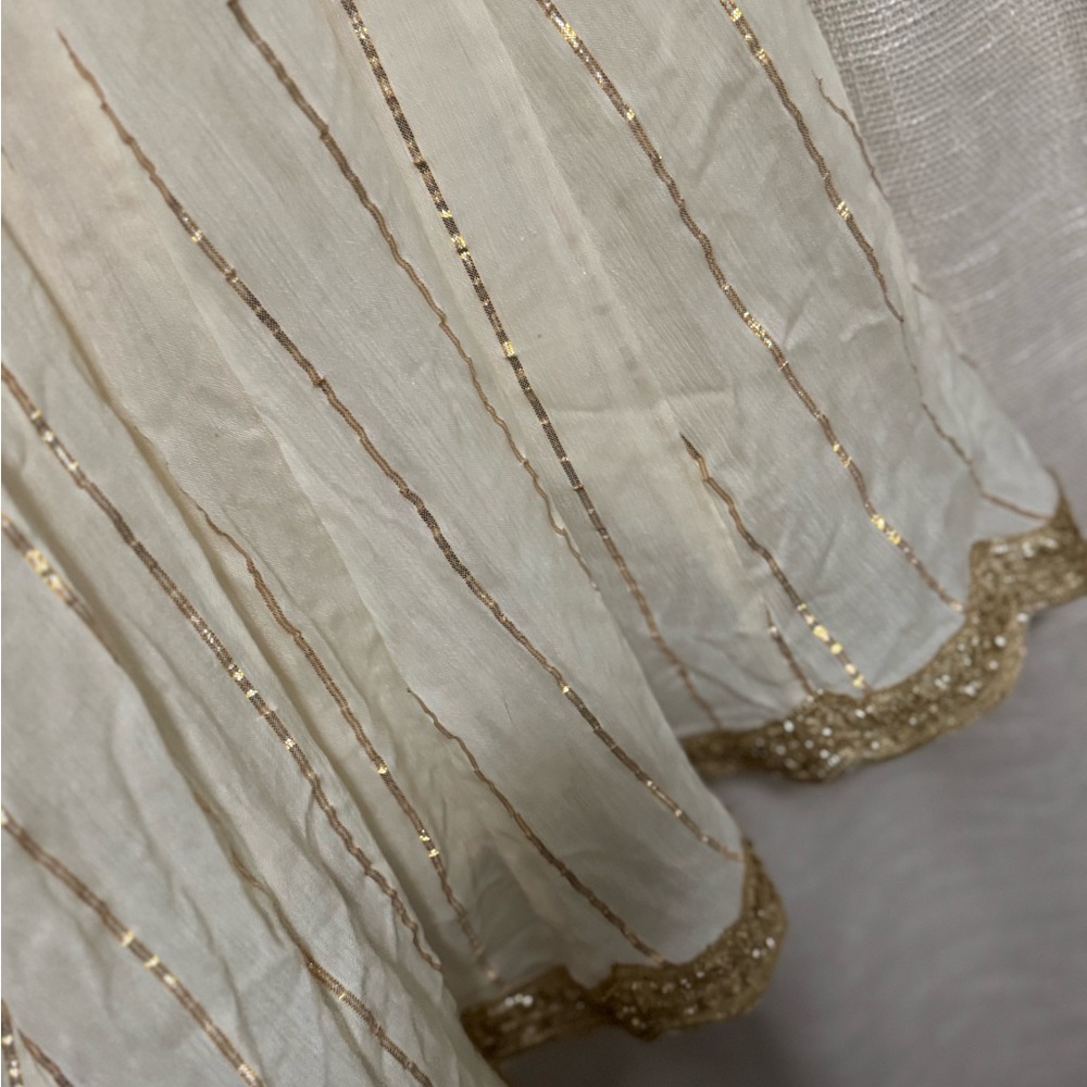 Crepe Ivory Top and Skirt with Gold Scalloped details. - Picture 5 of 6